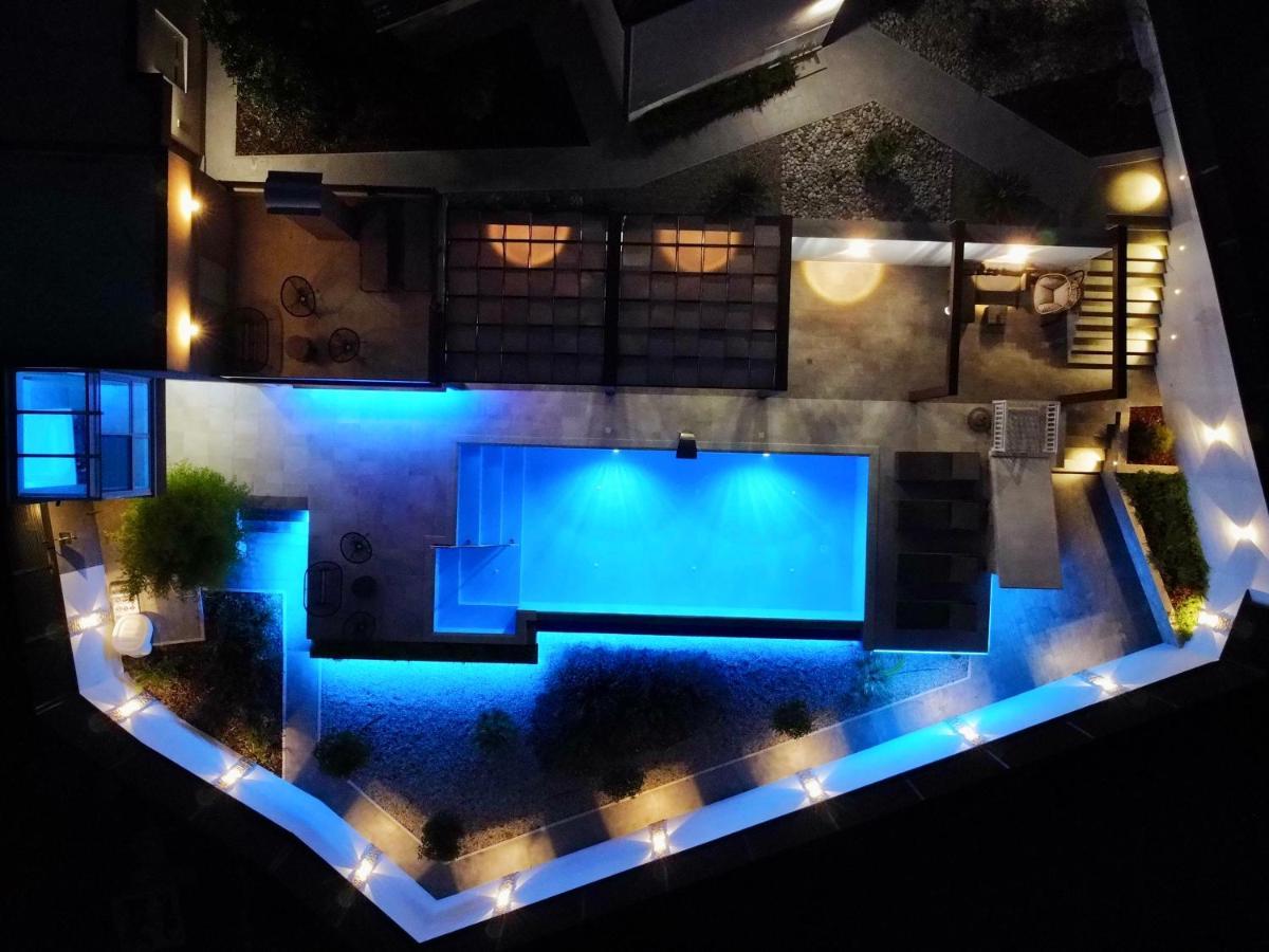 Holiday Home Korda 캐플례나 외부 사진